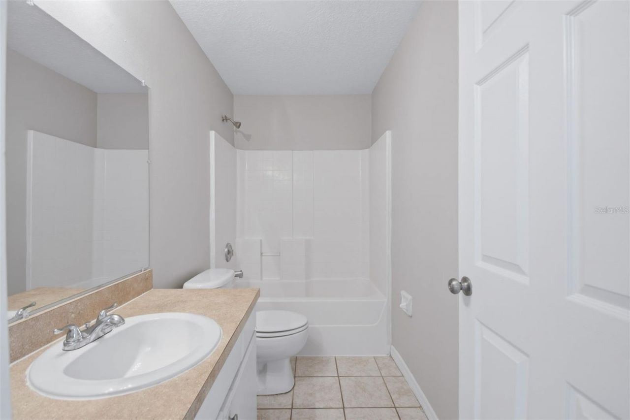 1812 34th Avenue E, Bradenton, FL 34208 Photo