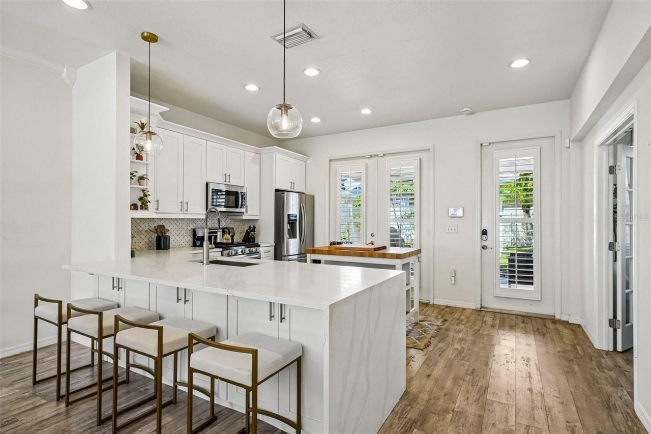 2616 11th Street N, Saint Petersburg, FL 33704 Photo