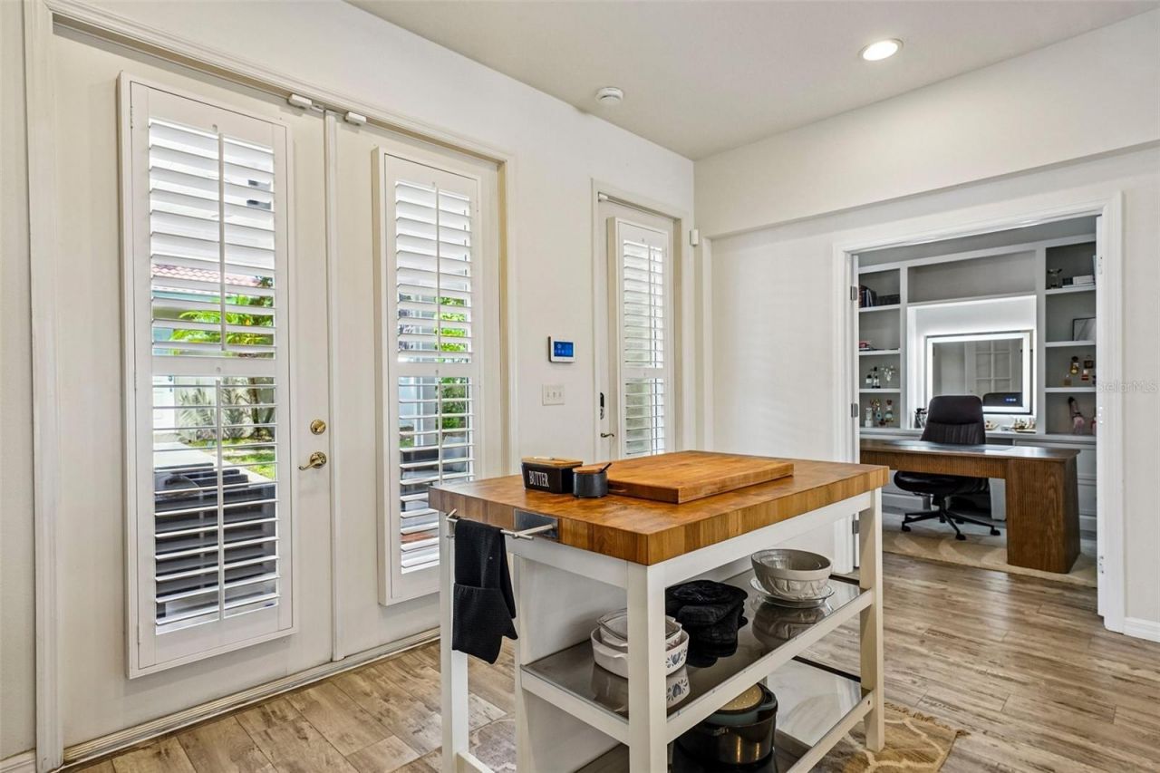 2616 11th Street N, Saint Petersburg, FL 33704 Photo