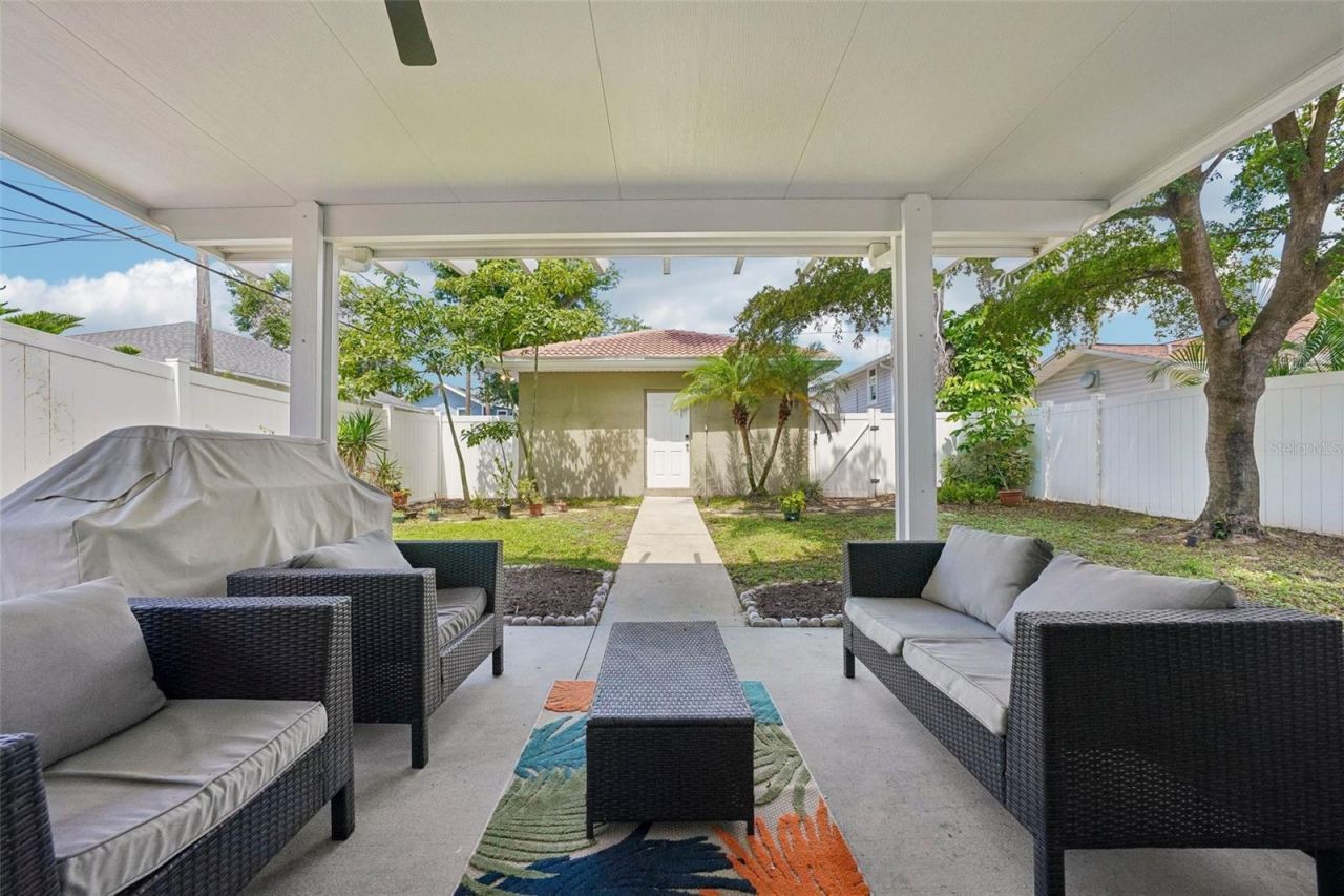 2616 11th Street N, Saint Petersburg, FL 33704 Photo