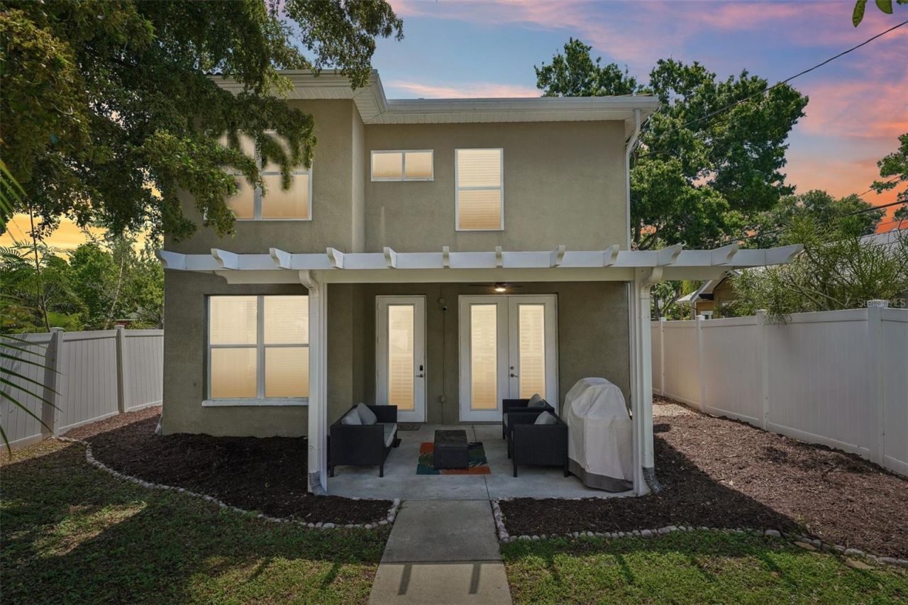 2616 11th Street N, Saint Petersburg, FL 33704 Photo