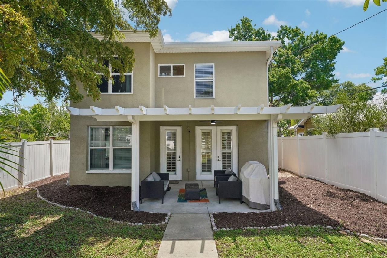 2616 11th Street N, Saint Petersburg, FL 33704 Photo