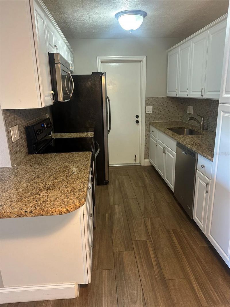 5800 Hollywood Boulevard, Unit 116, Sarasota, FL 34231 Photo