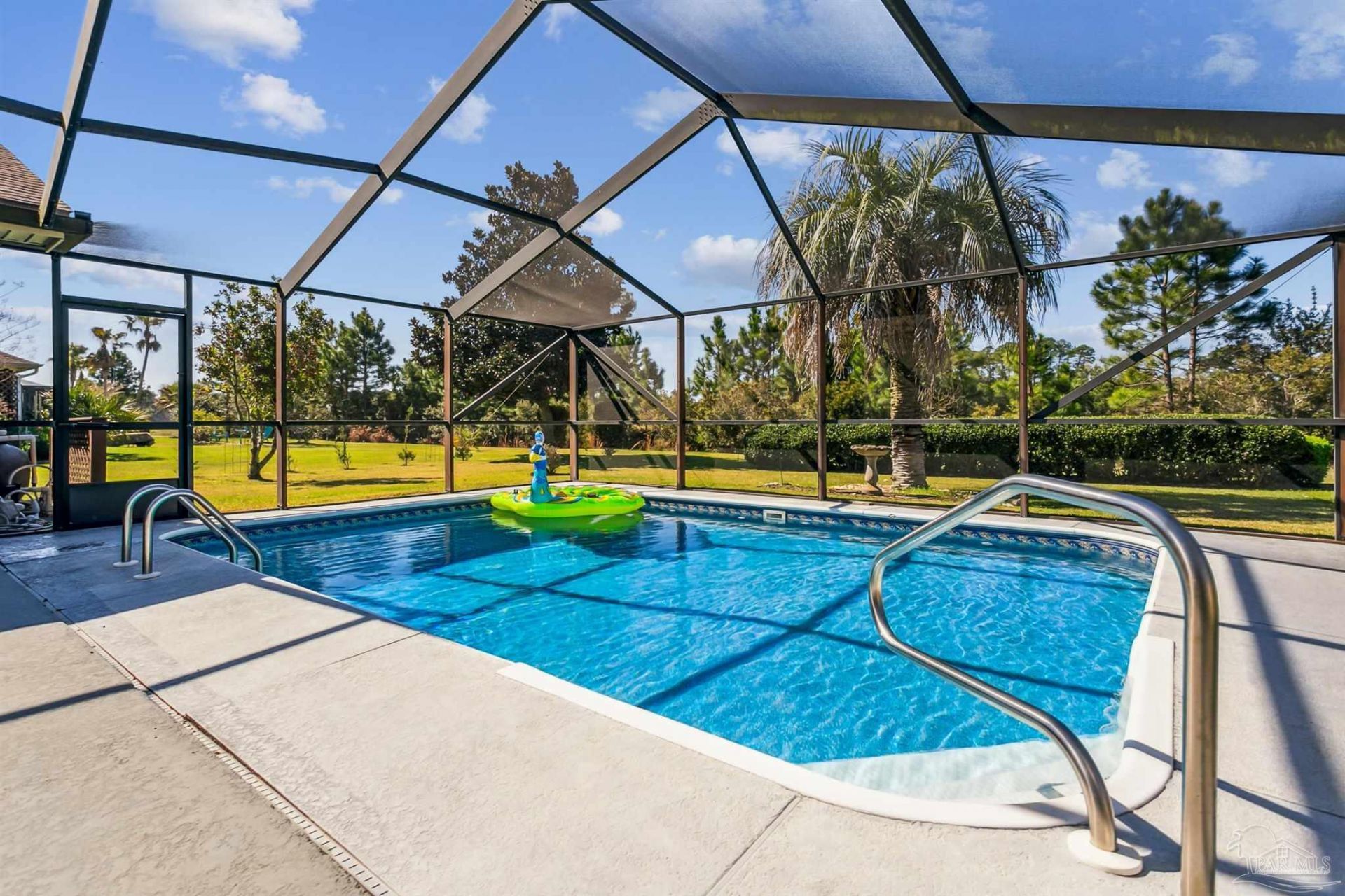 5519 Navaho Dr, Pensacola, FL 32507 Main Photo