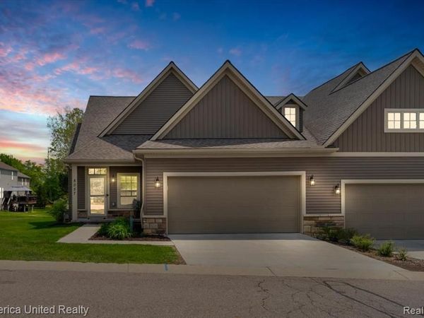 8057 Timber Trail , White Lake Twp, MI 48386