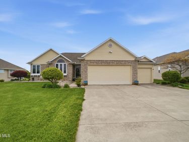 18835 Olympic Drive, Findlay, OH 45840