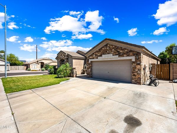 9129 W YUKON Drive, Peoria, AZ 85382