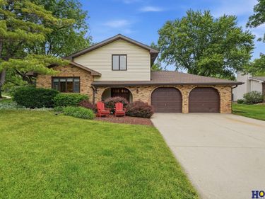 6500 Applewood Drive , Lincoln, NE 68516