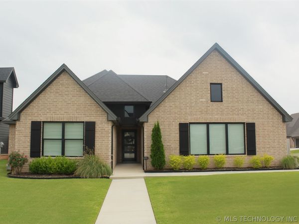 5804 E 127th Street S, Bixby, OK 74008