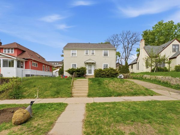 1545 Laurel Avenue, Saint Paul, MN 55104