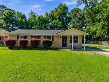 122 Longleaf Drive Summerville, SC 29483