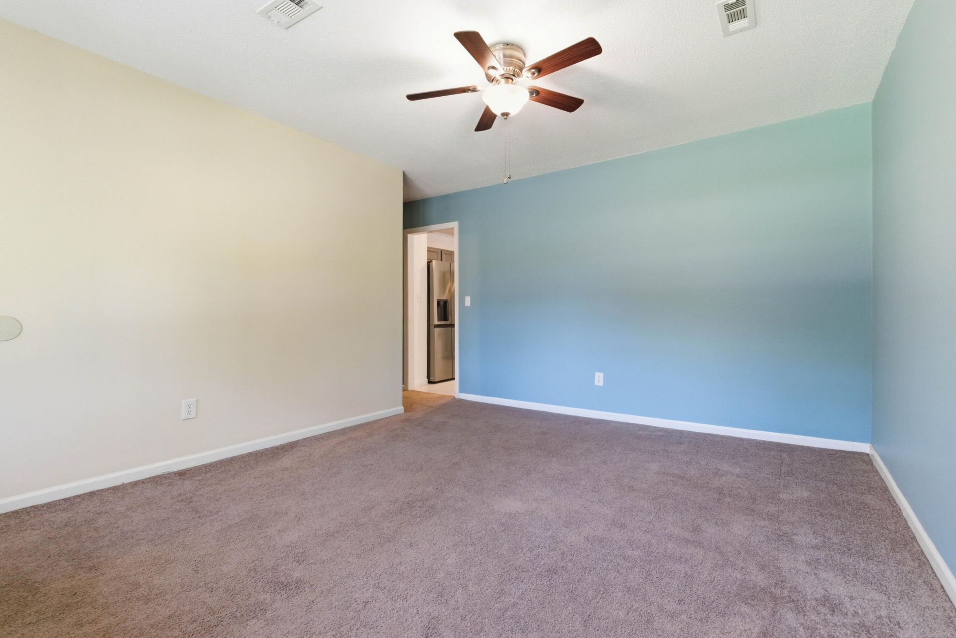122 Longleaf Drive Photo 7