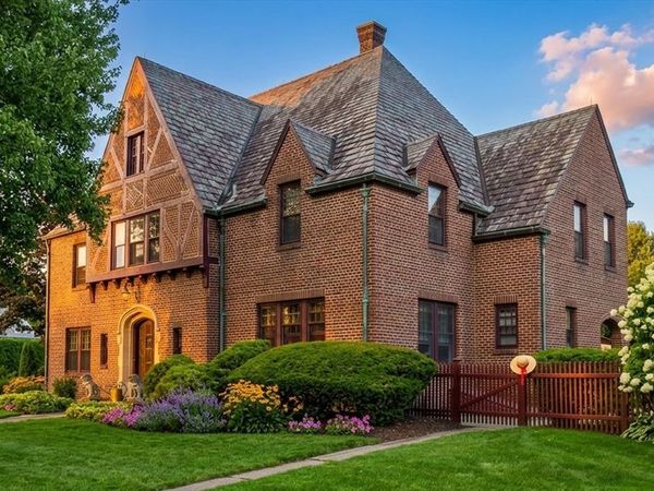 6 Stanford St., Holyoke, MA 01040