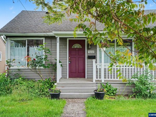 508 S 2nd St, Silverton, OR 97381