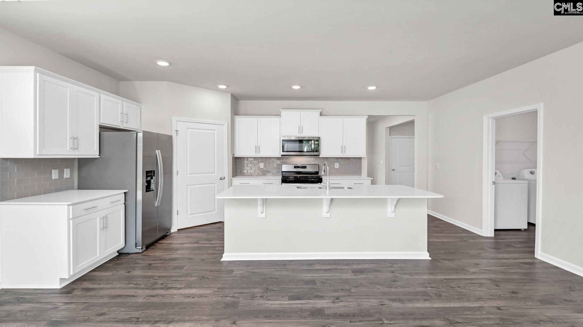 1021 Salient Court  Photo 6