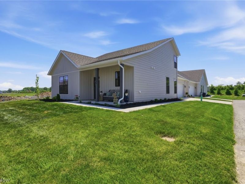 5009 Coventry Circle , Huron, OH 44839 Photo 2