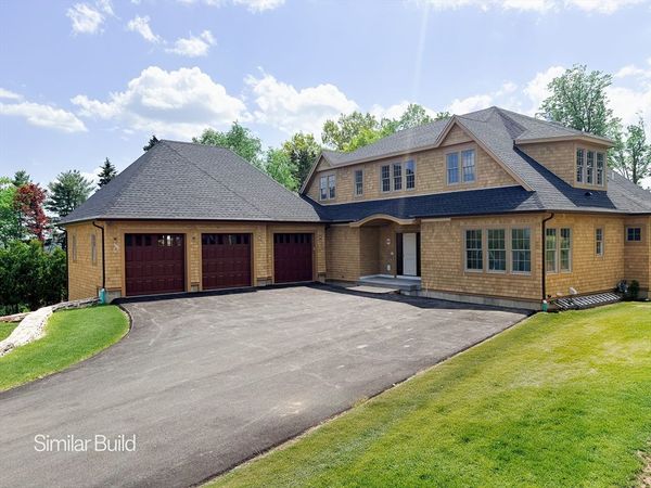 38 Buttonwood Lane, Ipswich, MA 01938