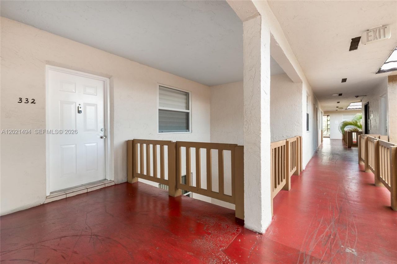 4655 Palm Ave , Unit 332, Hialeah, FL 33012 Photo
