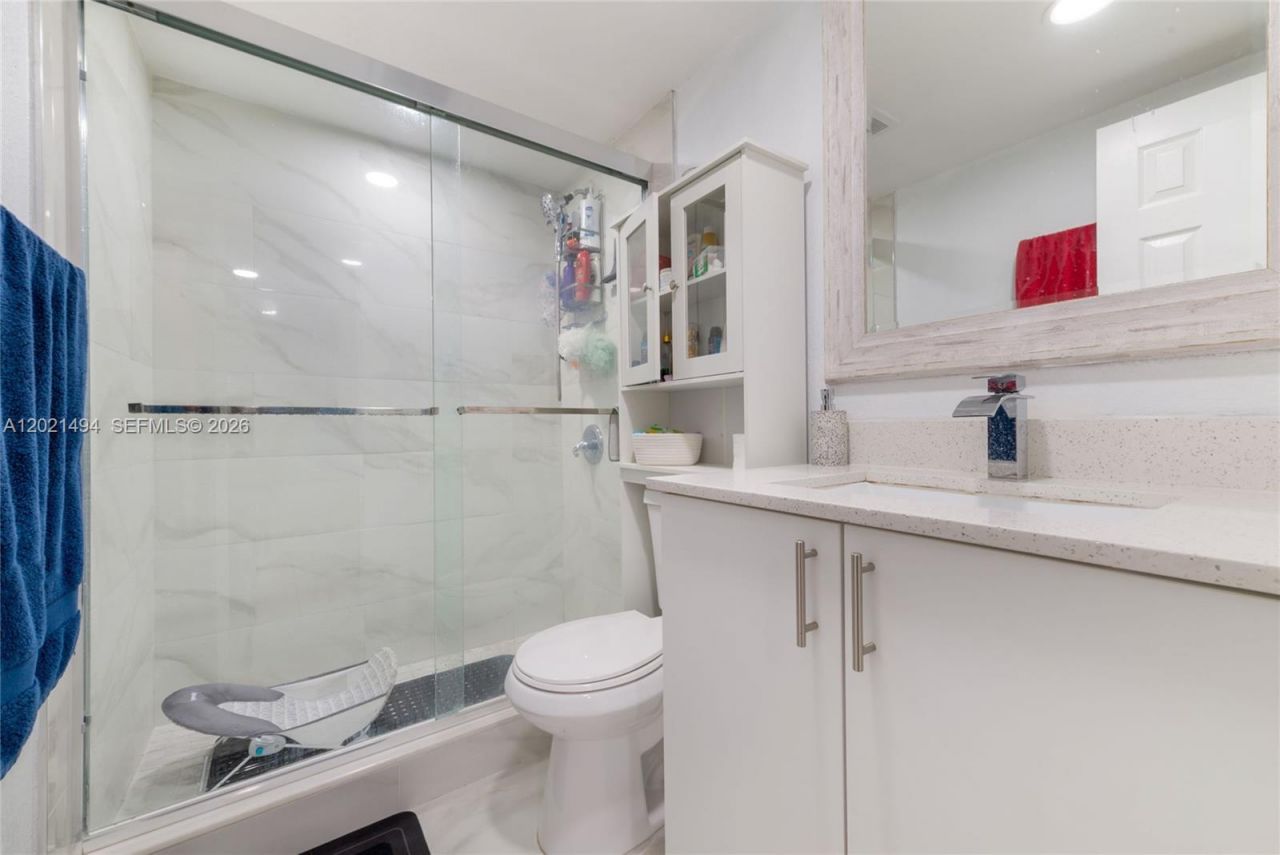 4655 Palm Ave , Unit 332, Hialeah, FL 33012 Photo