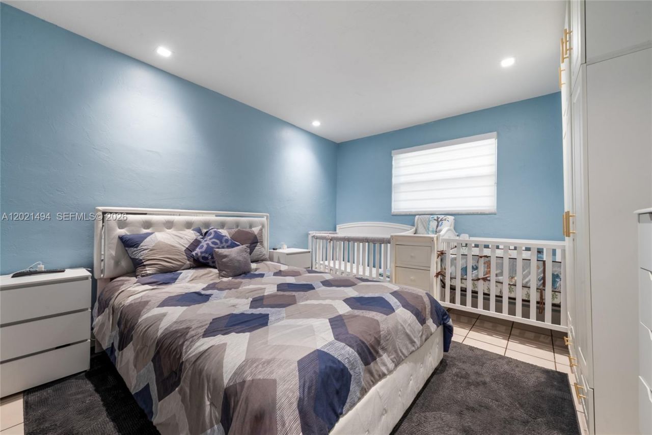 4655 Palm Ave , Unit 332, Hialeah, FL 33012 Photo