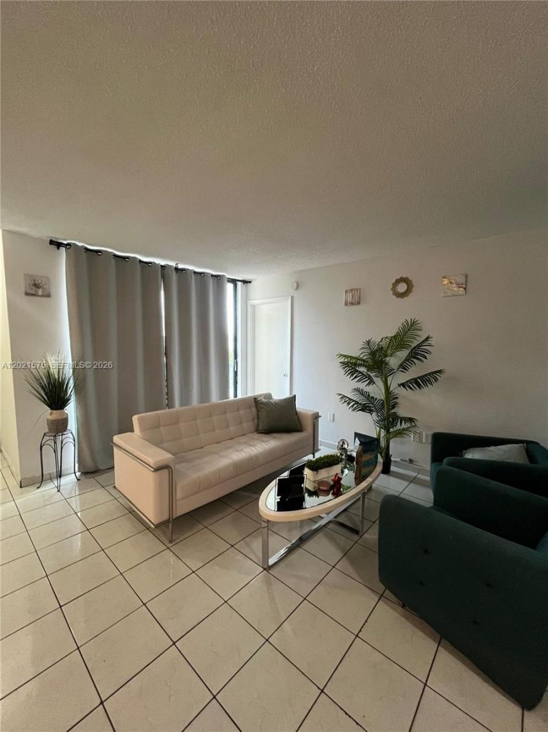 2075 SW 122nd Ave , Unit 404, Miami, FL 33175 Photo