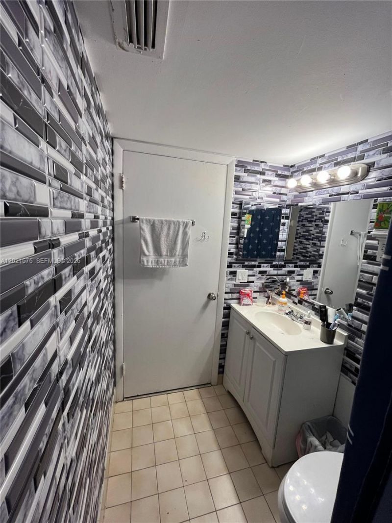 2075 SW 122nd Ave , Unit 404, Miami, FL 33175 Photo