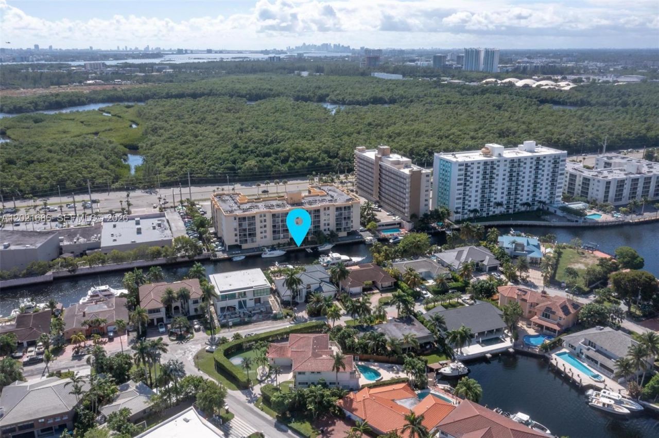 2940 NE 164th St , North Miami Beach, FL 33160 Photo
