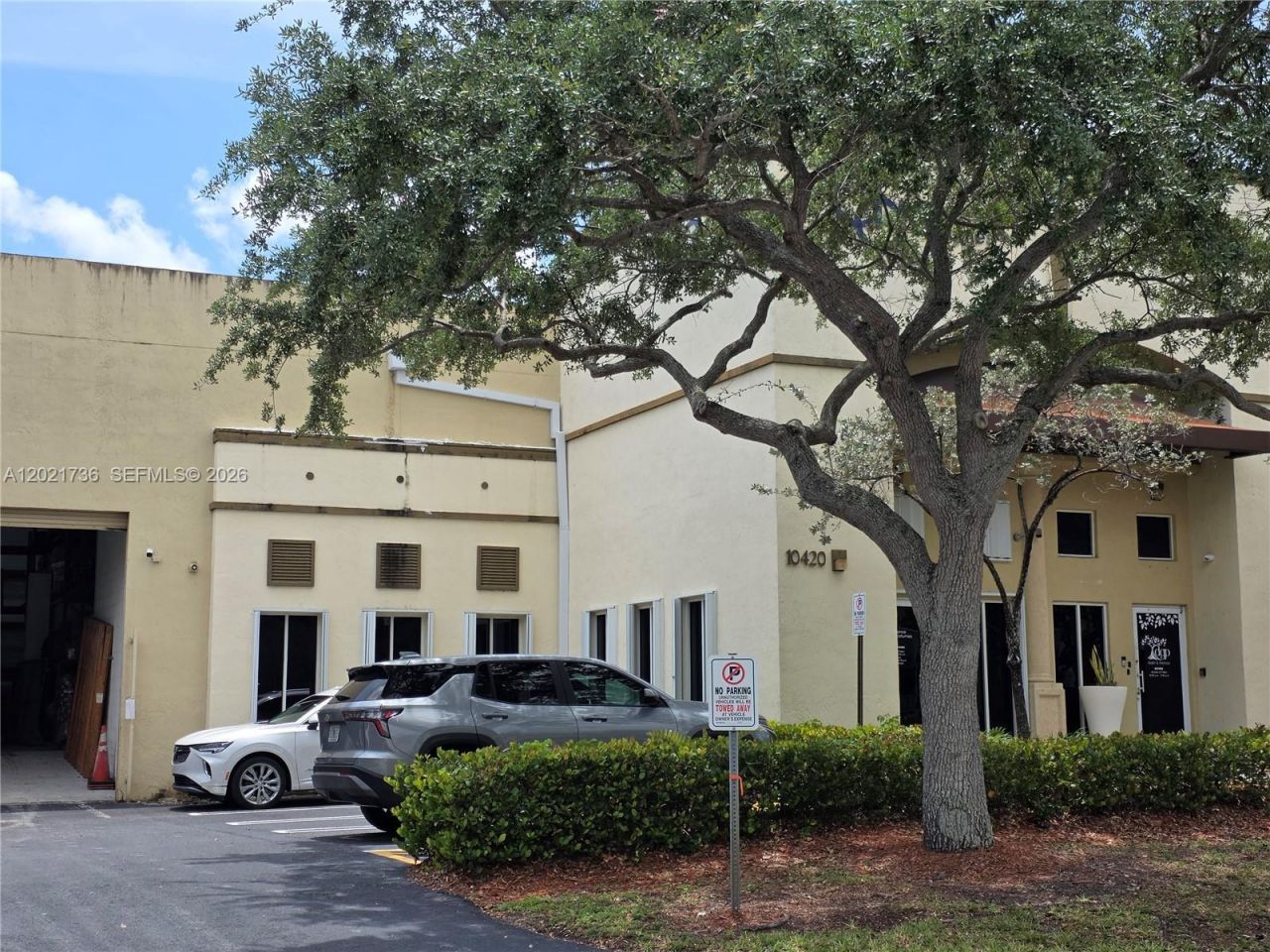 10420 NW 37th Ter , Doral, FL 33178 Photo