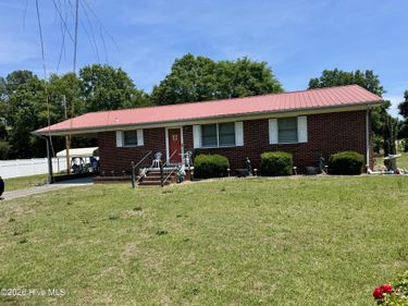 112 Mcqueen Street, Rockingham, NC 28379