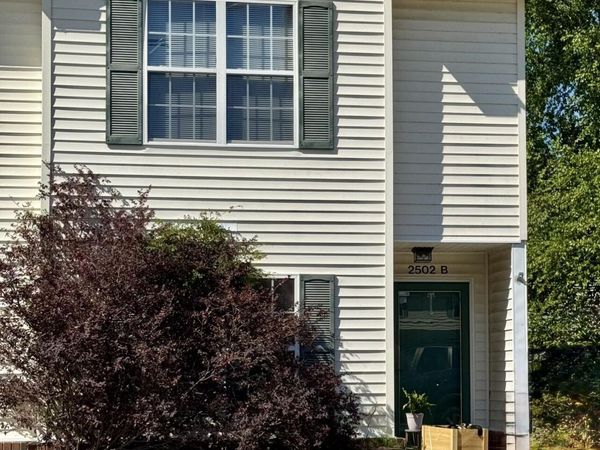 2502 Bluff View Court , Unit B, Greenville, NC 27834