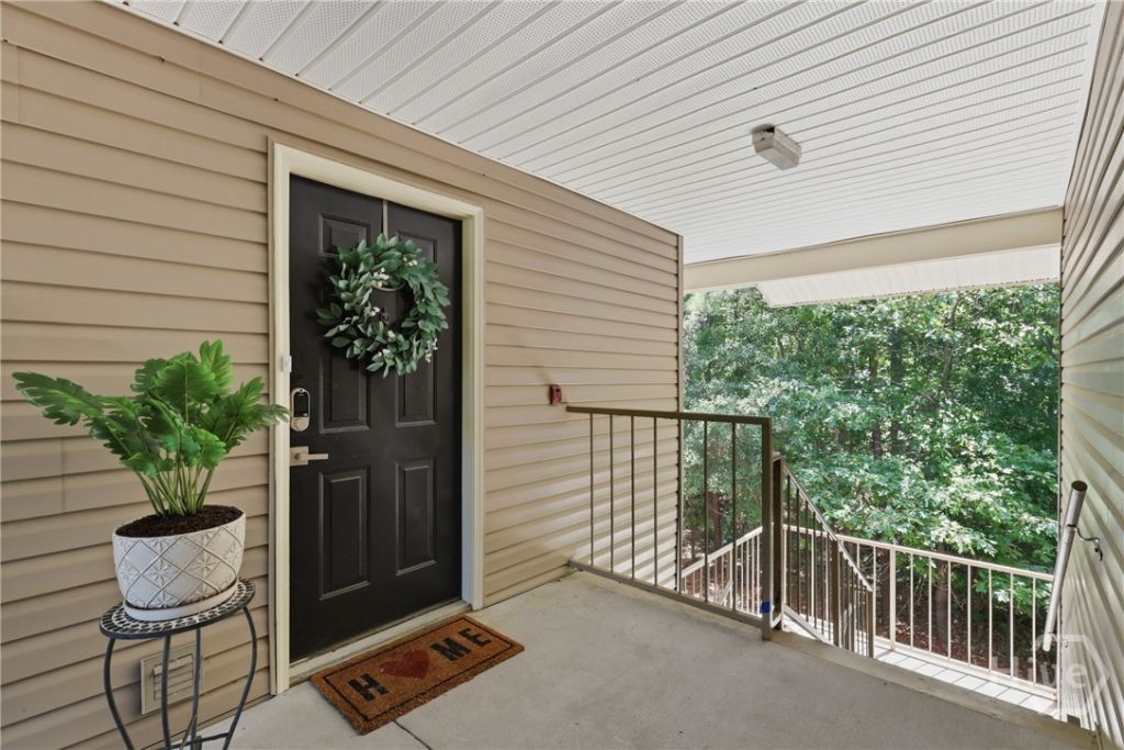 12300 Apache Avenue , Unit 211, Savannah, GA 31419 Main Photo