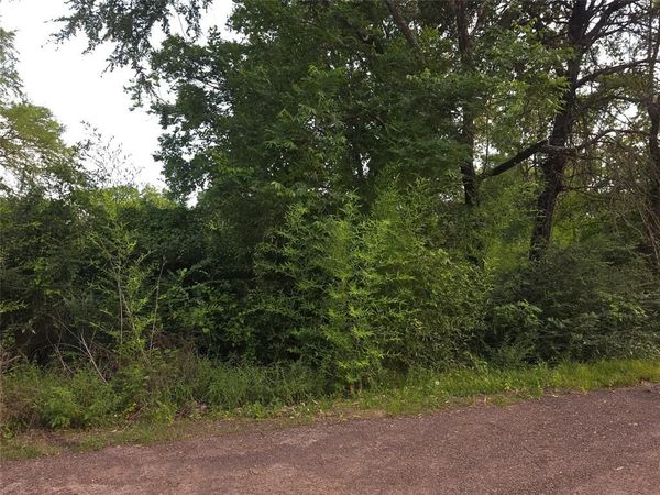 115 Abrams Road , Gun Barrel City, TX 75156
