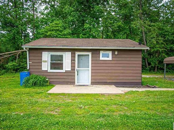 5138 Cook Road, West Terre Haute, IN 47885