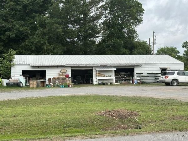220 Depot Street , Lonoke, AR 72086