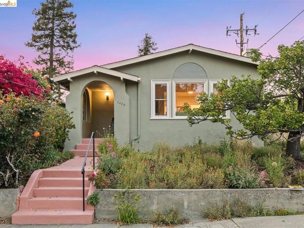 1385 Francisco St, Berkeley, CA 94702