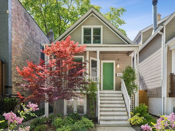 4024 N Bell Avenue , Chicago, IL 60618