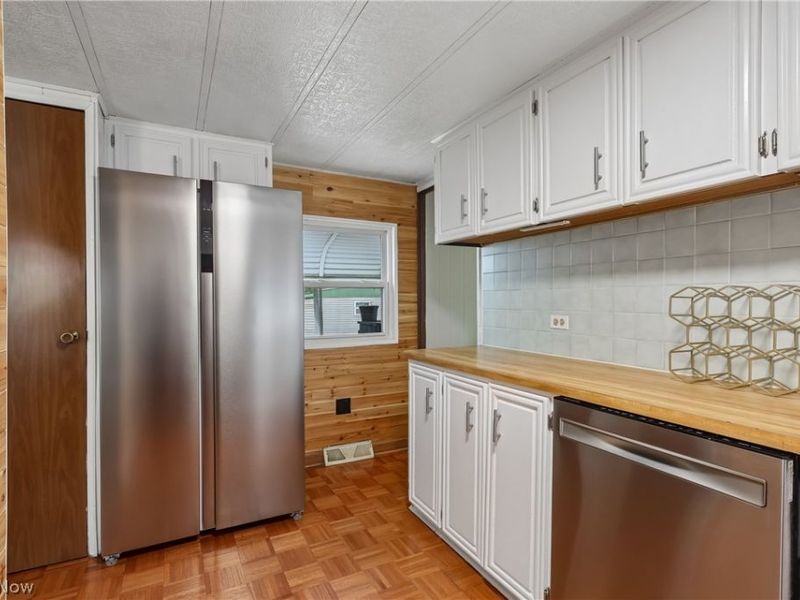 1565 Guenevere Street , Streetsboro, OH 44241 Photo 10