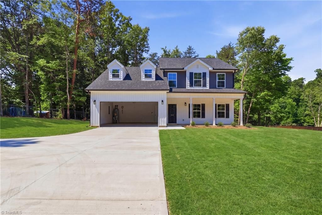 3503 Battleground Avenue, Greensboro, NC 27410 Main Photo