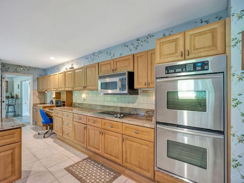 3345 Longmeadow Lane, Amberley, OH 45236 Photo 13