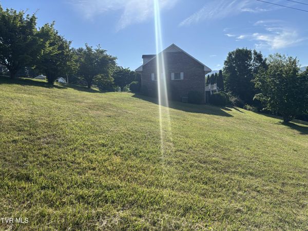 261 Hillmore Drive, Mountain City, TN 37683