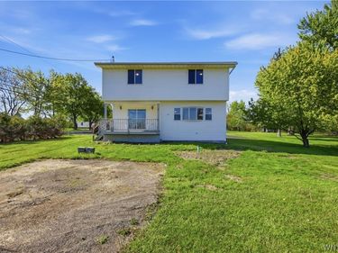 4537 Dorchester Road , Buffalo, NY 14219