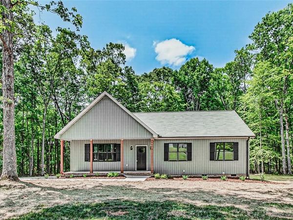 5079 Gardengate Road , Asheboro, NC 27205