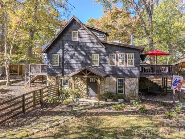 597 Tomahawk Avenue , Black Mountain, NC 28711
