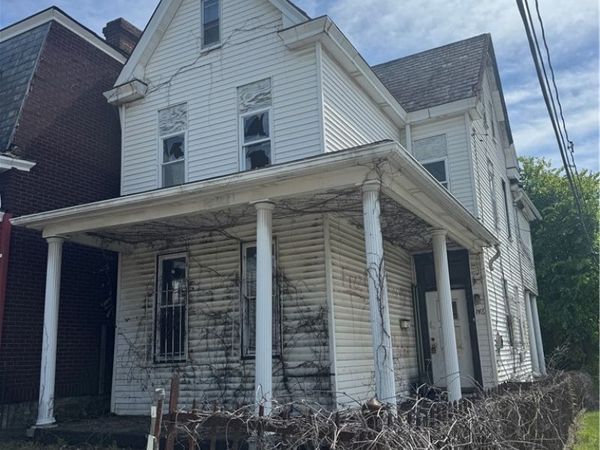 146 Auburn St, Pittsburgh, PA 15206