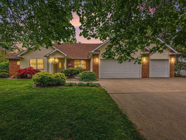 1220 Glenwood Drive, Mt Pleasant, MI 48858