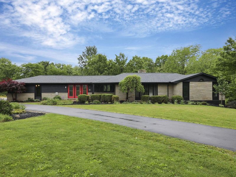 225 Edwards Road, Johnstown, OH 43031 Photo 2