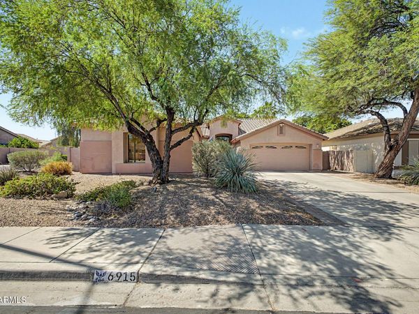 6915 W BRILES Road, Peoria, AZ 85383