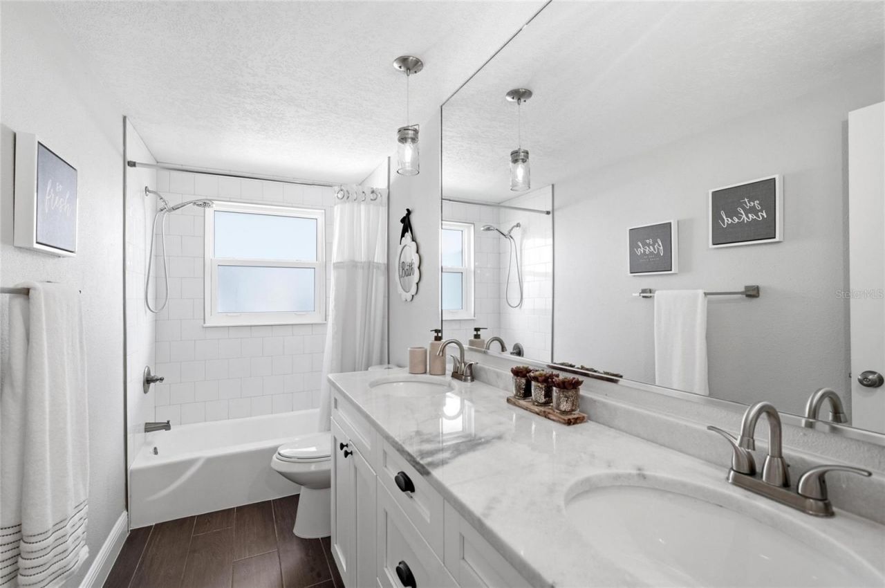 6129 Leeland Street S, Saint Petersburg, FL 33715 Photo
