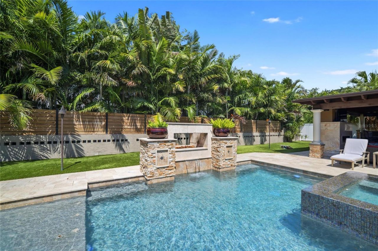 6129 Leeland Street S, Saint Petersburg, FL 33715 Photo