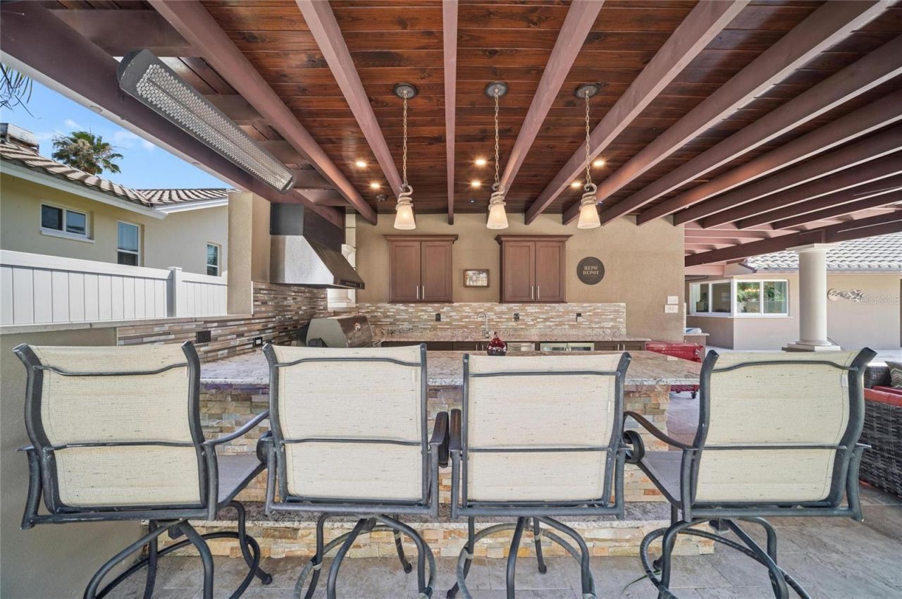 6129 Leeland Street S, Saint Petersburg, FL 33715 Photo